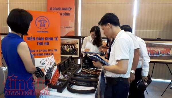 Doanh nghiệp Hà Nội mong sớm cắt giảm thủ tục hành chính như đã cam kết ảnh 1